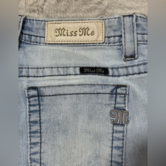 MISS ME BOYFRIEND CAPRI Women’s Distressed Straight Leg  Zipper JEANS SIZE 27 - Picture 12 of 16